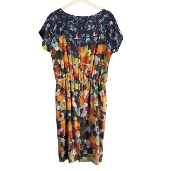 St. John Silk Shift Dress Floral Abstract Color-block Short Sleeve Size 10 - Picture 2 of 13
